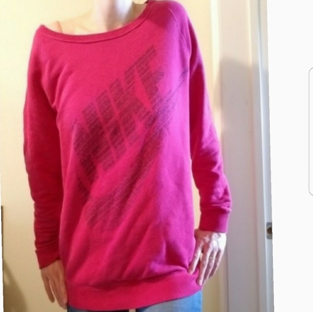 Pink NIKE sweatshirt